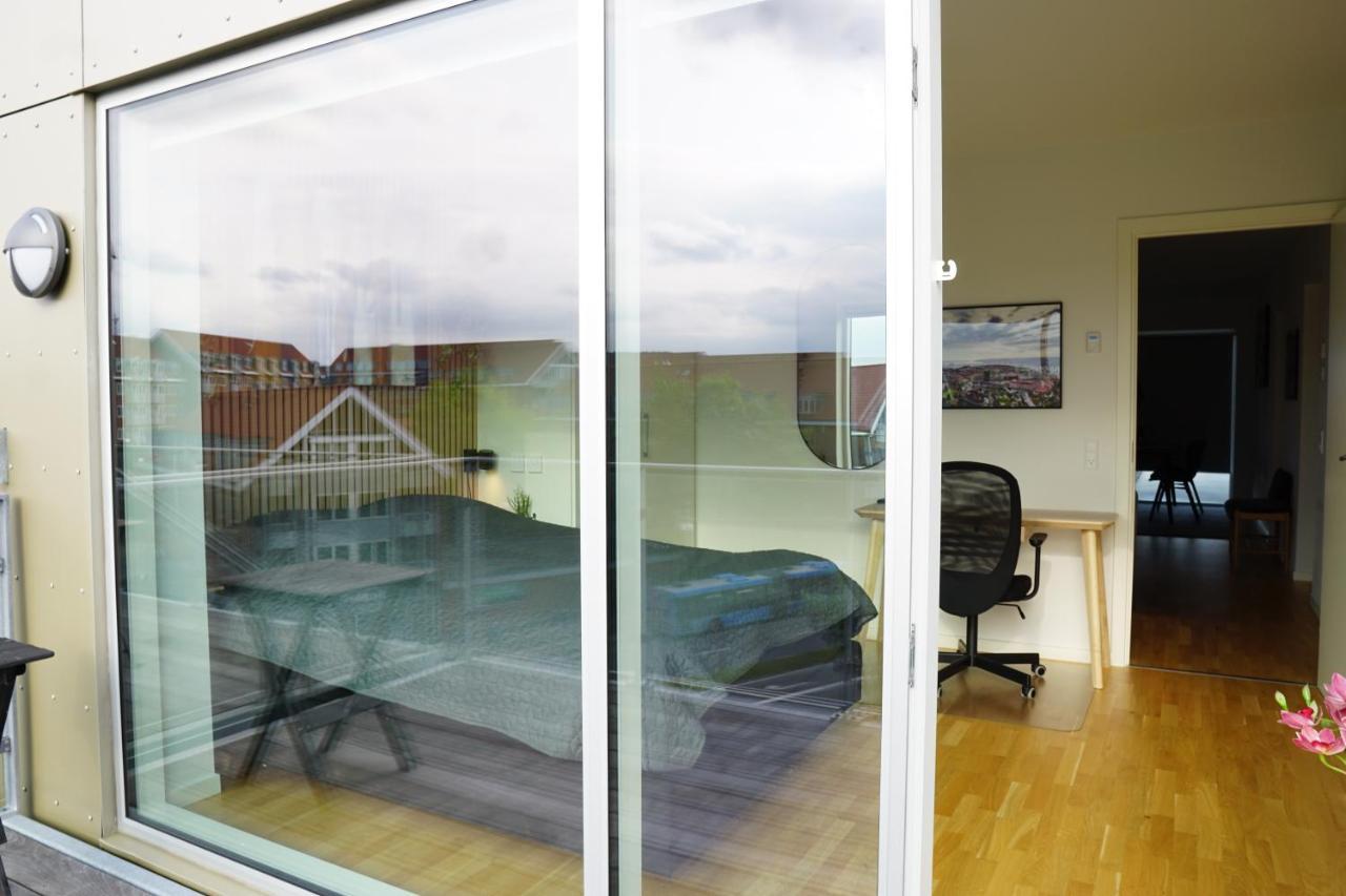 Luxury Penthouse, Location, 3 Bedrooms * Arhus
