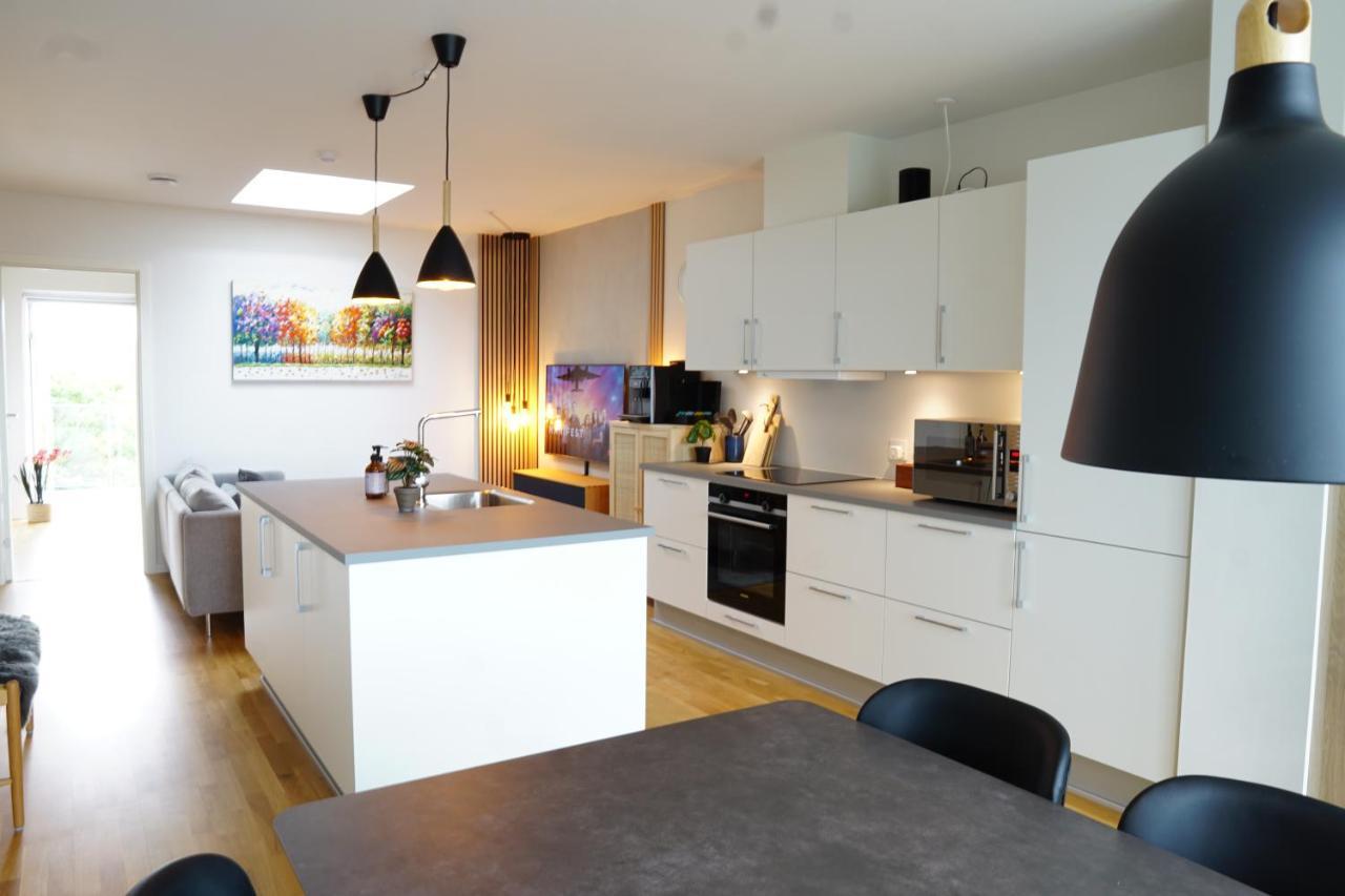Luxury Penthouse, Location, 3 Bedrooms
